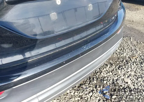 2018 Infiniti Qx30 Luxury z USA, uszkodzony, nr VIN SJKCH5CR4JA050664